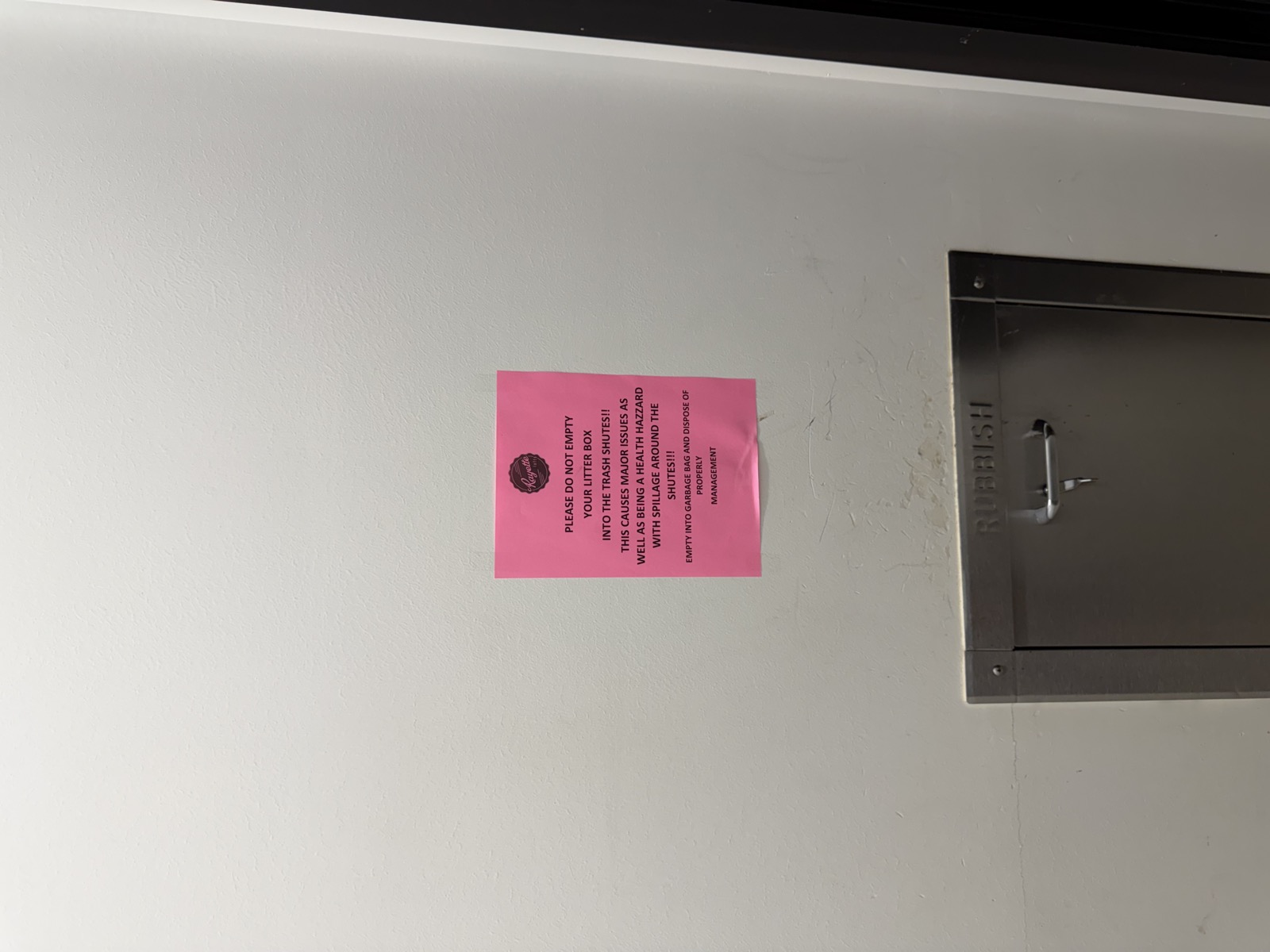 Floor 6 Trash Room Paper Sign